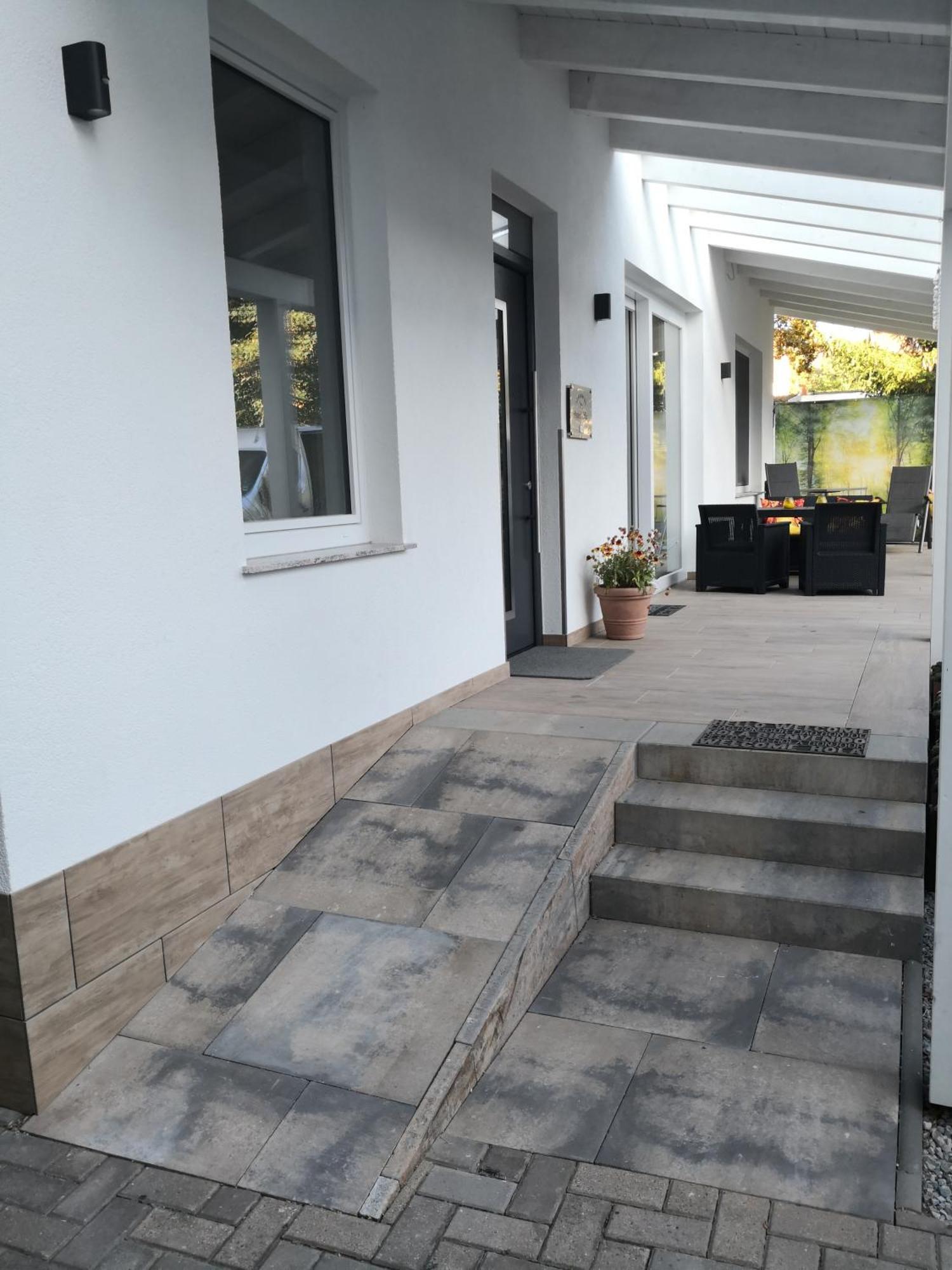 Auszeit Erfurt - Stilvoller Bungalow Mit Parkplatz - Zentrumsnah Εξωτερικό φωτογραφία